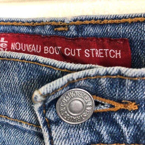 LEVI'S NOUVEAU 515 Distressed Jean Shorts Size 6 - Picture 8 of 11